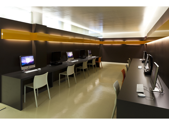 CASIRAGHI MEDIATHEQUE